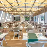 Отель Story & 4*