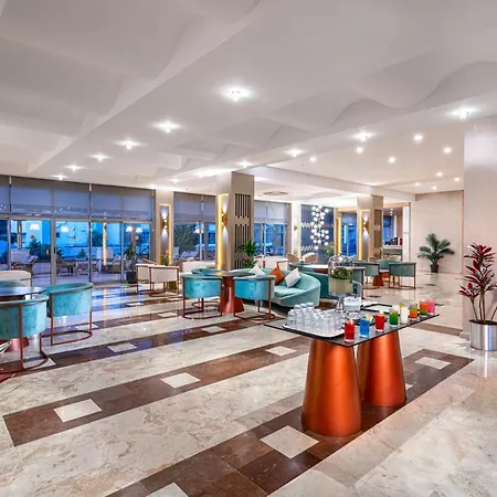 Hotel Story & 4*